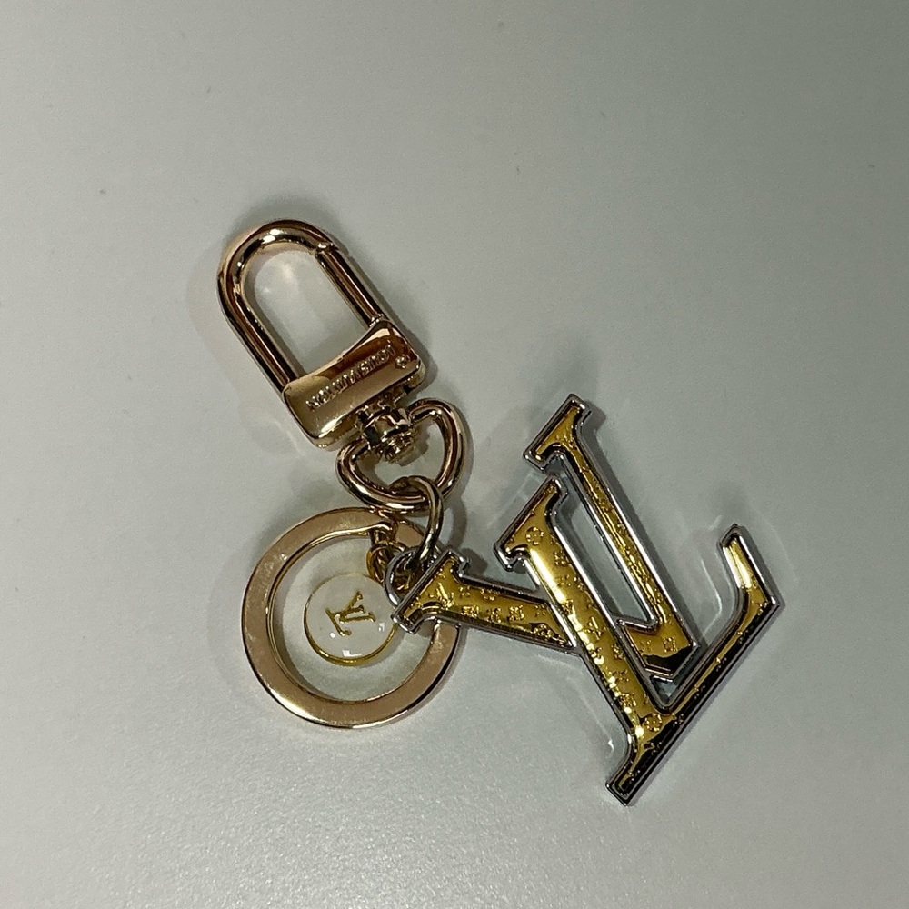 Louis Vuitton Gold Keychain Bag Charm Key Holder